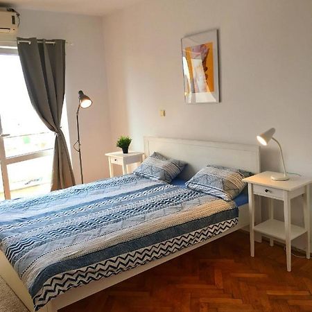 Apartment With Amazing View Near Old Town Bucarest Exterior foto