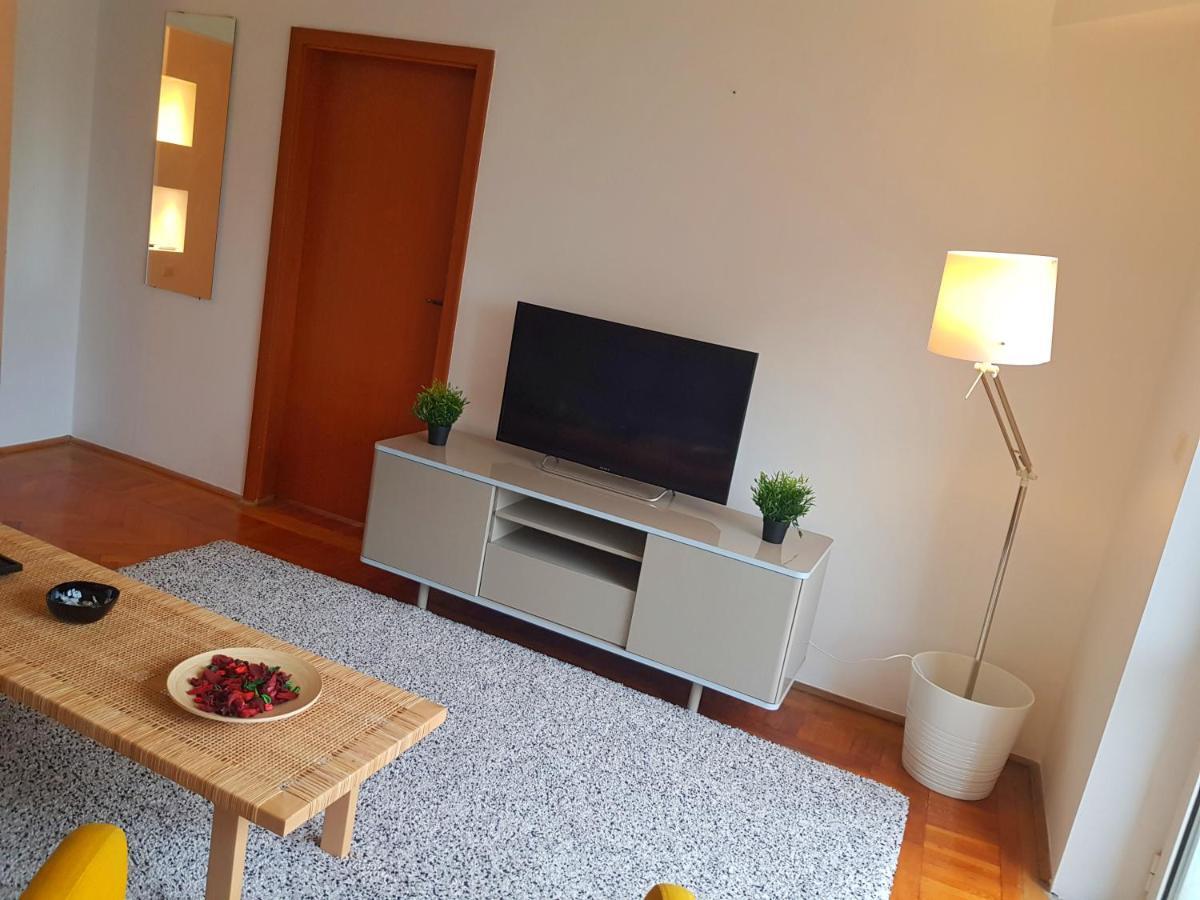 Apartment With Amazing View Near Old Town Bucarest Exterior foto