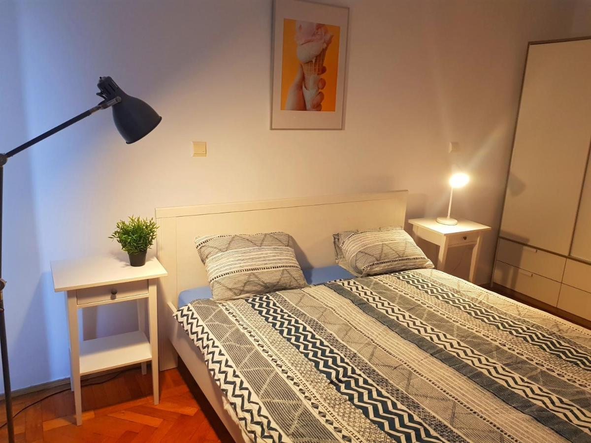 Apartment With Amazing View Near Old Town Bucarest Exterior foto